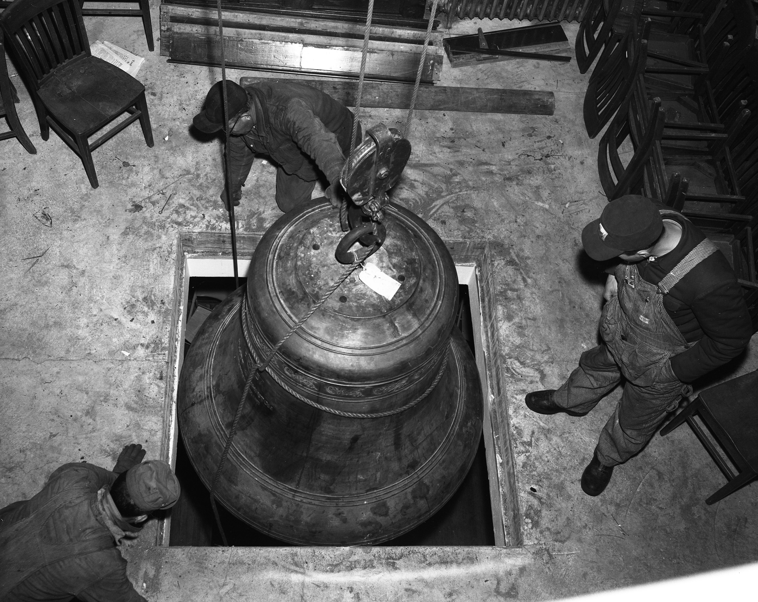 Bell being hoisted into Beaumont Tower; January 6, 1959