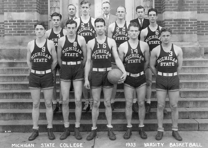 1933 Basketball Team
