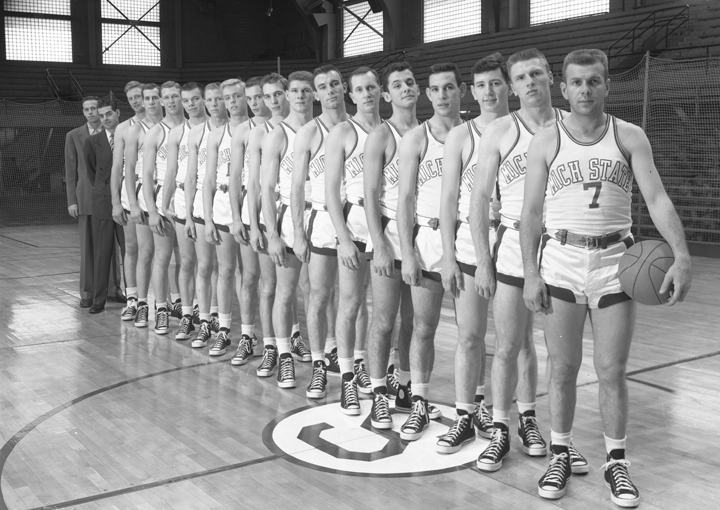 1951 Varsity Basketball Team in Line