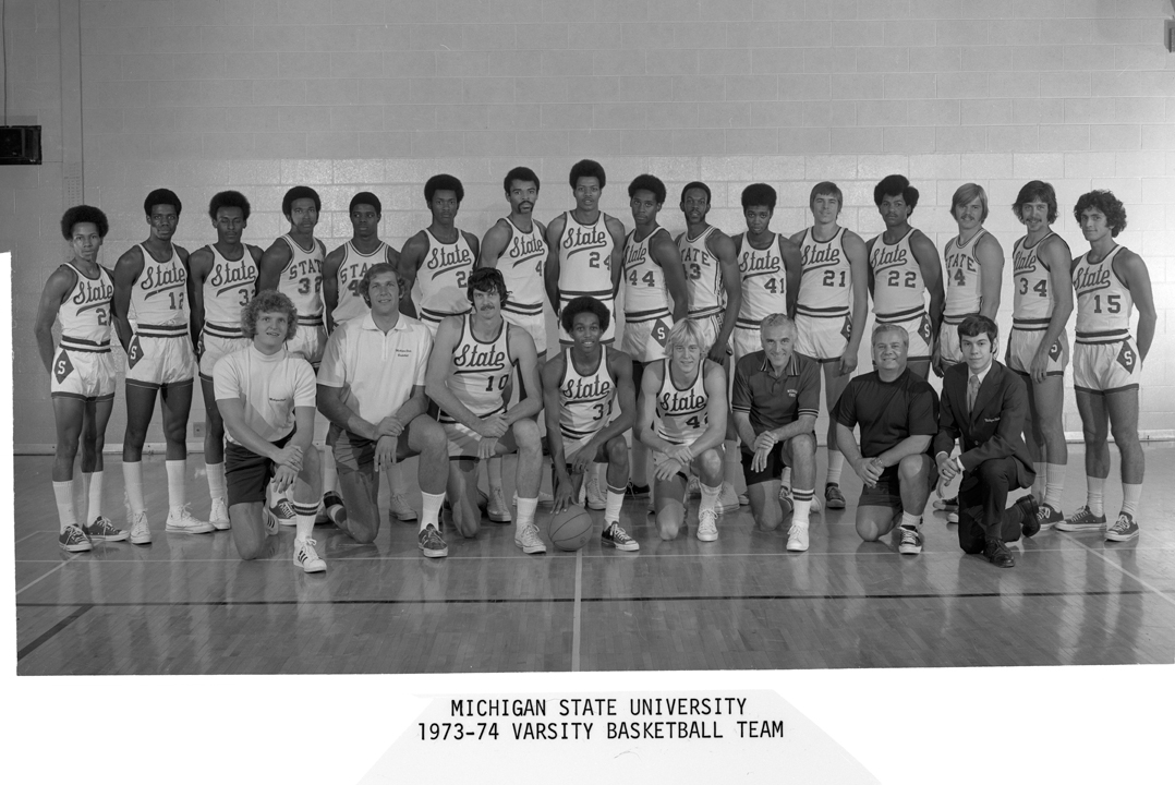 1973-74 Mens Basketball Team