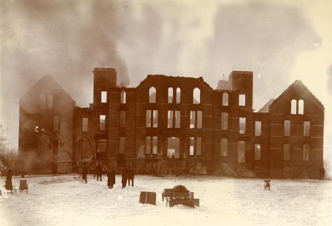 1905 Wells Hall Fire