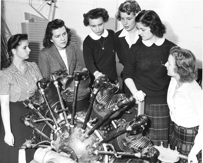Engineering Students Examine Equipment, circa 1943-1944