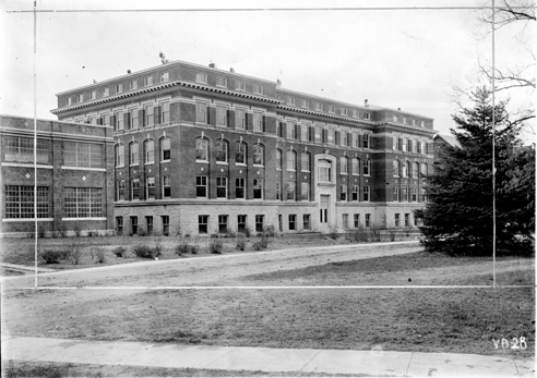 Olds Hall, 1917