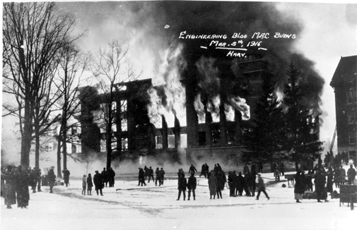 The Engineering Building on fire, 1916