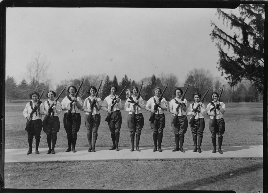 Women's Rifle Team, 1922