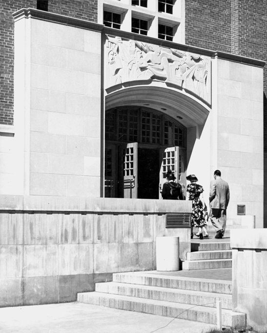 The steps of the Union Building, 1949