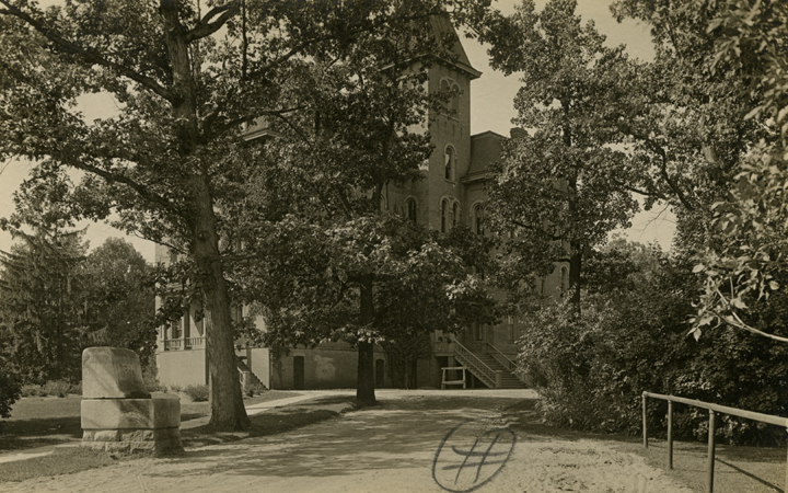 Williams Hall, 1913
