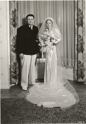 John and Sarah Shaw Hannah wedding portrait, 1938
