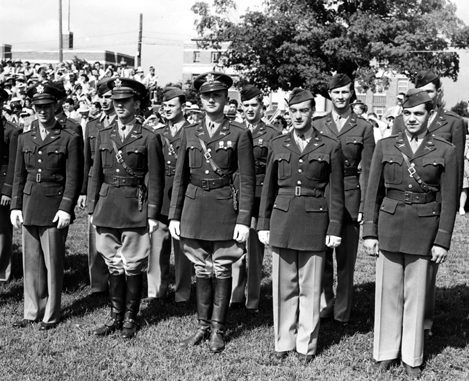 Military officers, 1942