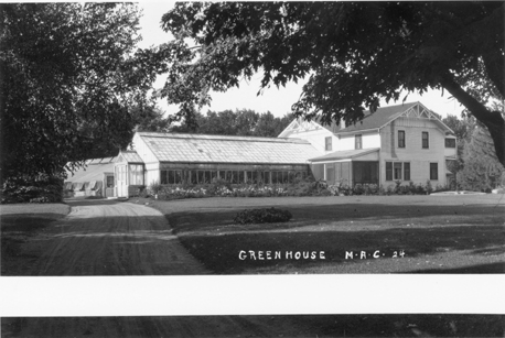 MAC greenhouse, 1924