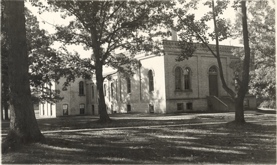 Trees surround the Chemical Lab, date unknown