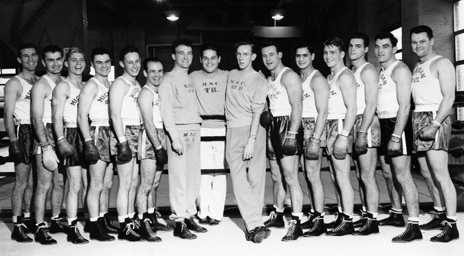 The men's boxing team, 1950
