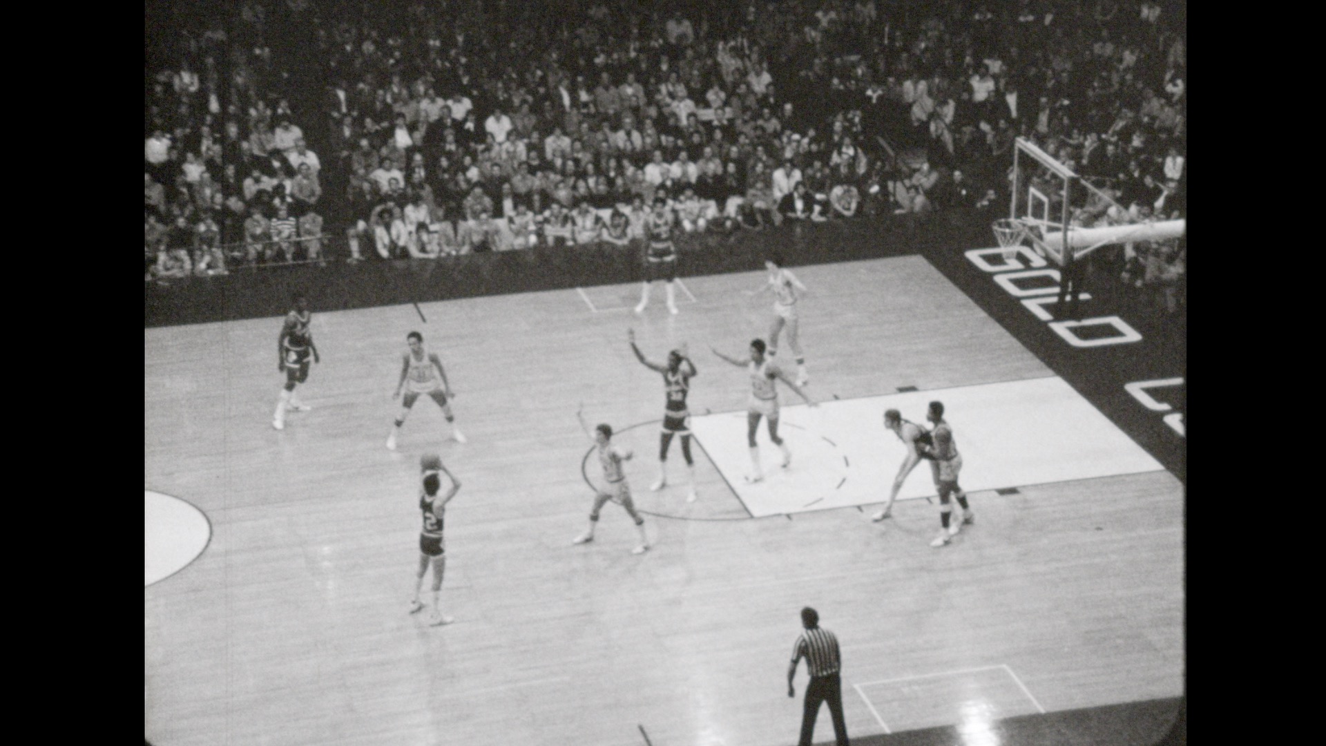 MSU Basketball vs. Minnesota (away), 1977