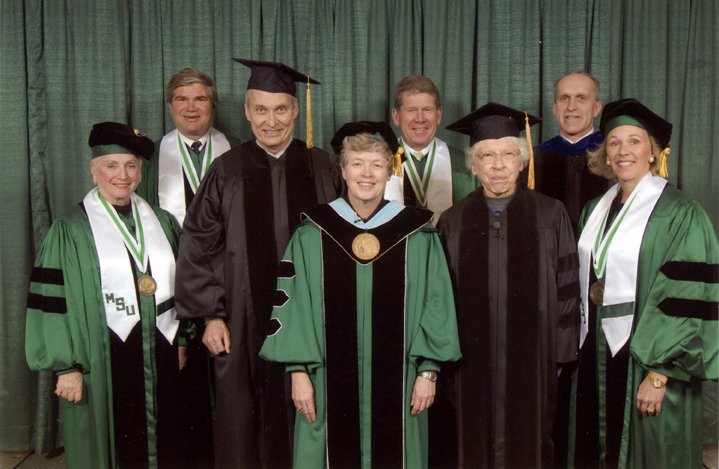 Commencement Group Photo 2005