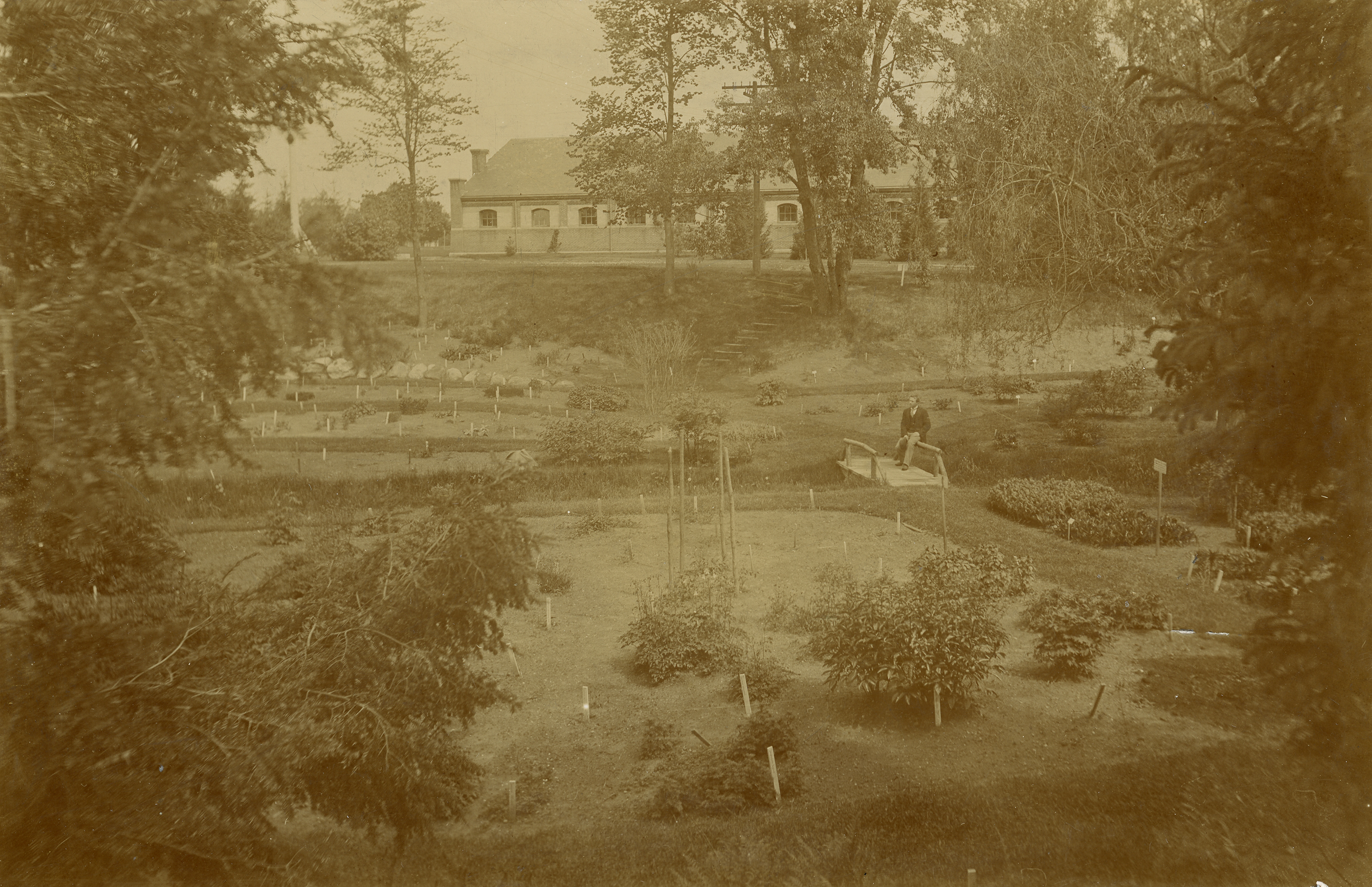 Young Beal Garden with Armory, May 31, 1897